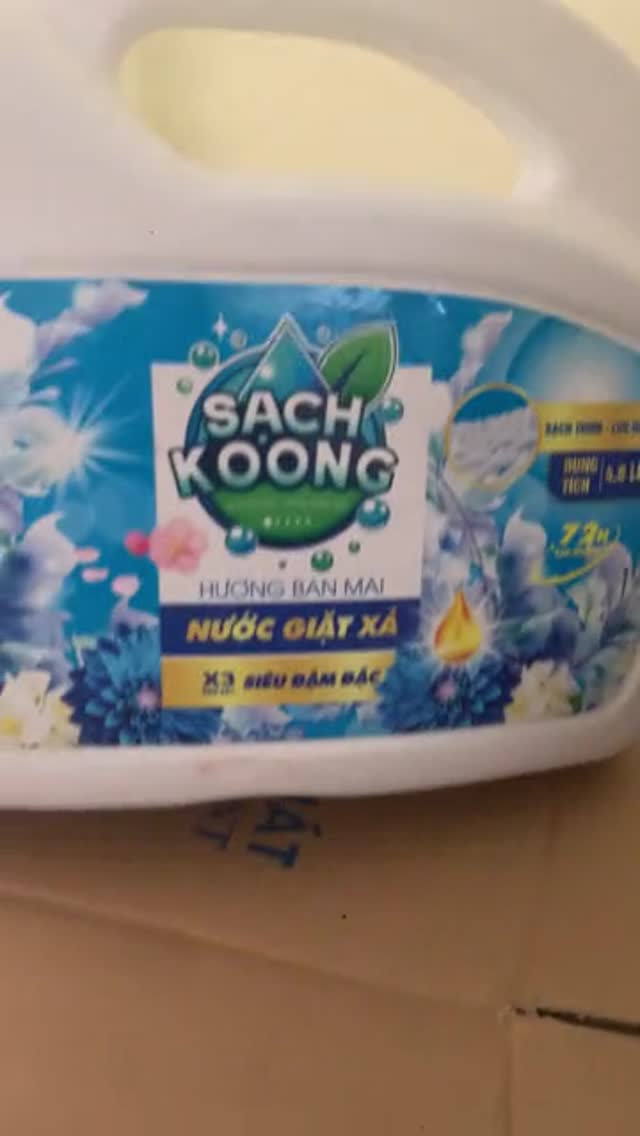 độ đậm đặc cao, giặt khá nhiều bọt, mình thích hương thơm nhẹ nhàng không bị quá gắt như sản phẩm này, đáng đồng tiền bát gạo

